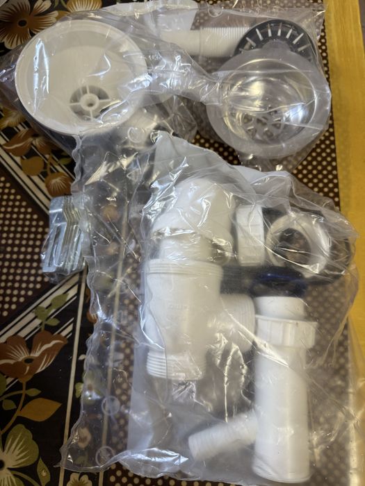 Pia Inox 50x40x18 + Torneira Nova – Nunca Usadas