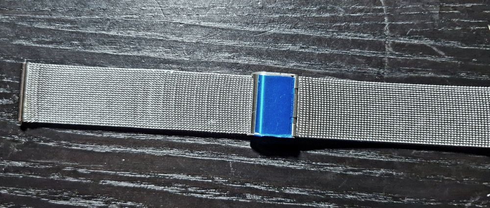 Bracelete de relógio em couro em malha metálica 20 mm  22mm nova