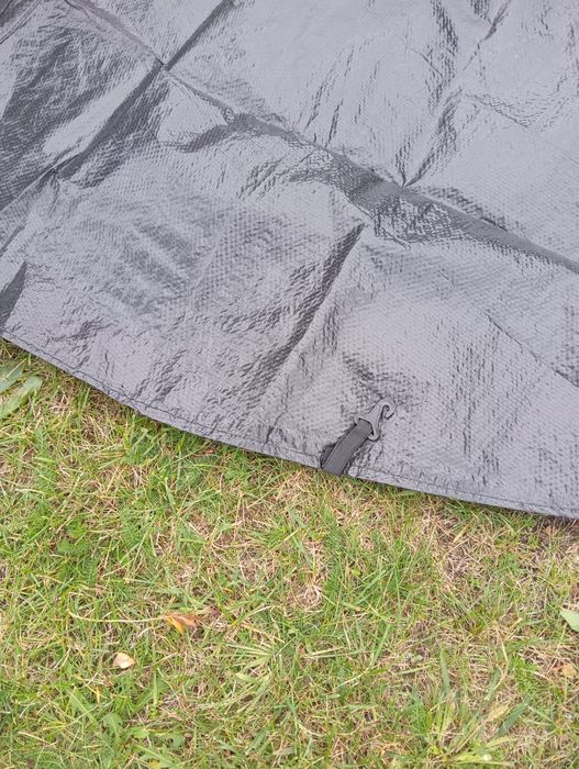 Pokrowiec na trampolinę 305cm