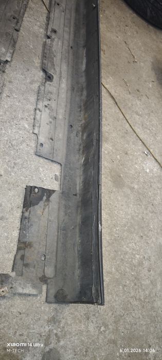 Nakładki na progi BMW E38 long po lift 750il
