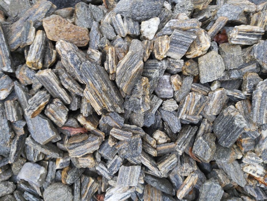 Kamien ozdobny, ogrodowy, kora, tłuczeń, granit, bazalt, gabion