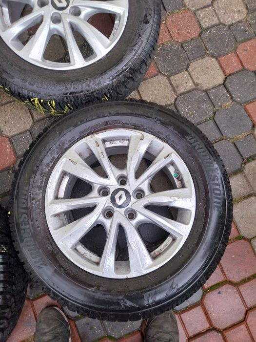 Całe Koło Zimowe R16 5x114.3 6.5J ET 35