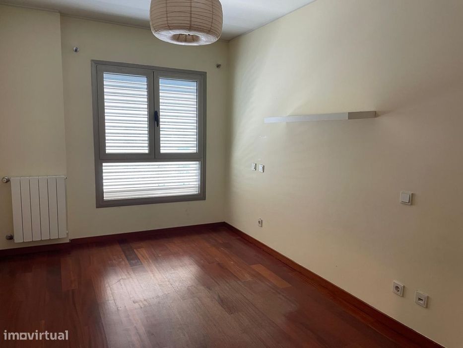 Apartamento T3 Venda em Ramalde,Porto