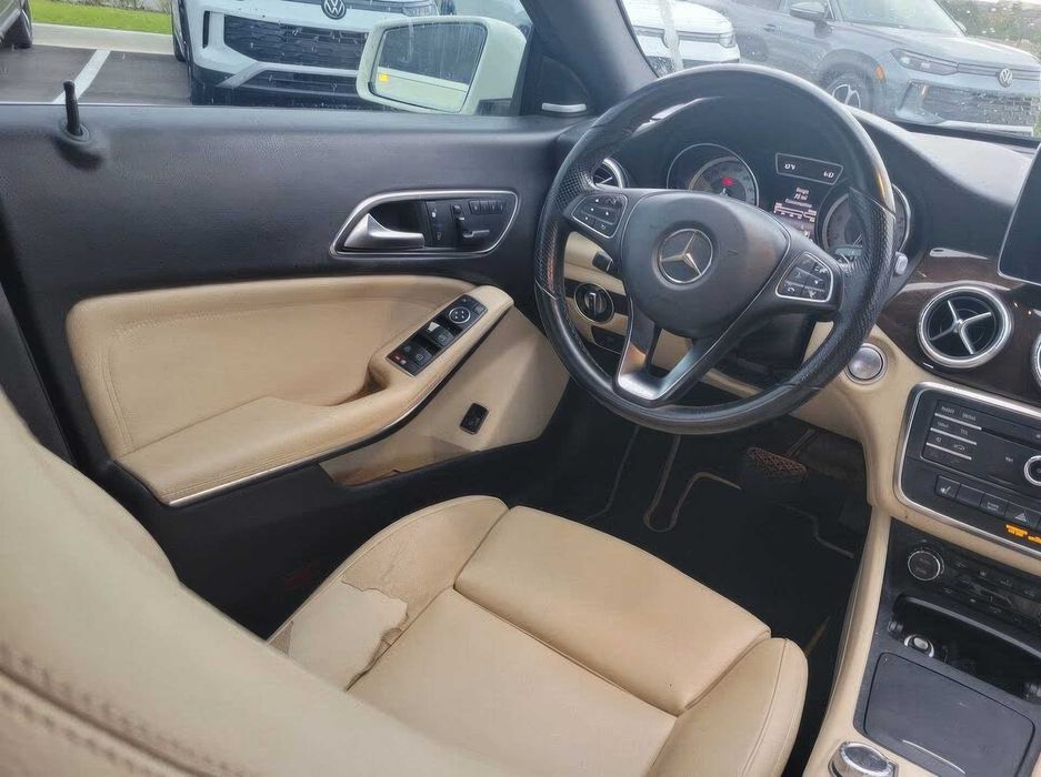 Mercedes-Benz CLA 250      2016