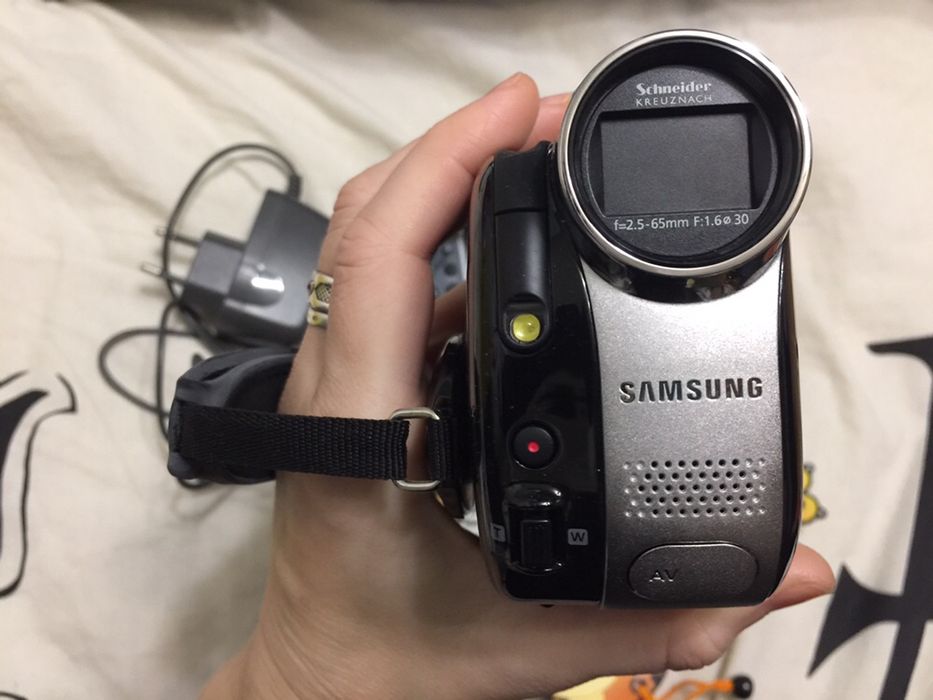 Видеокамера Samsung VP-DX10/NMT