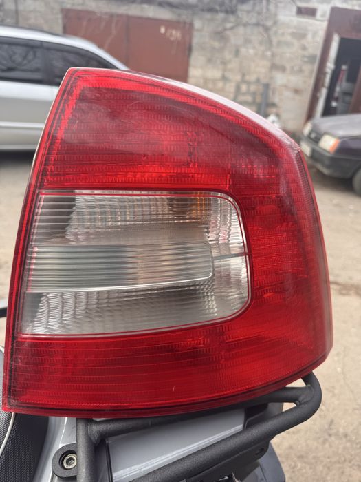 Продам штатные стопари с skoda a5