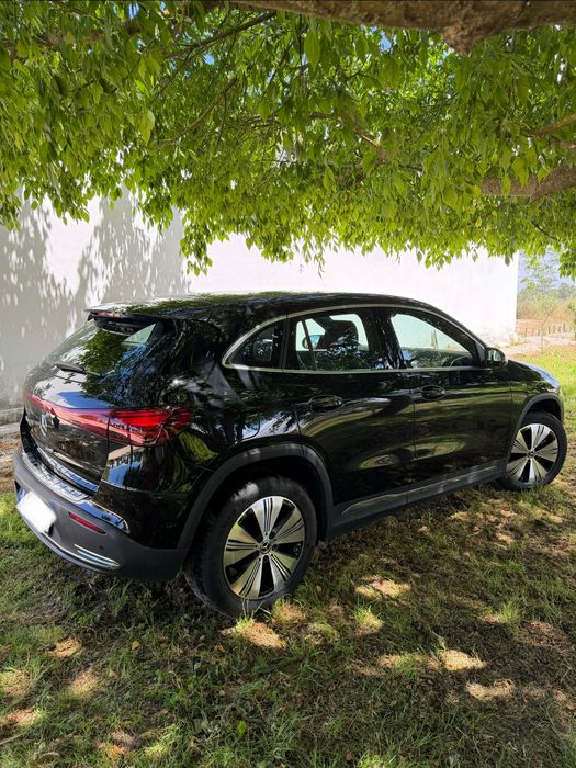 Mercedes EQA 250+