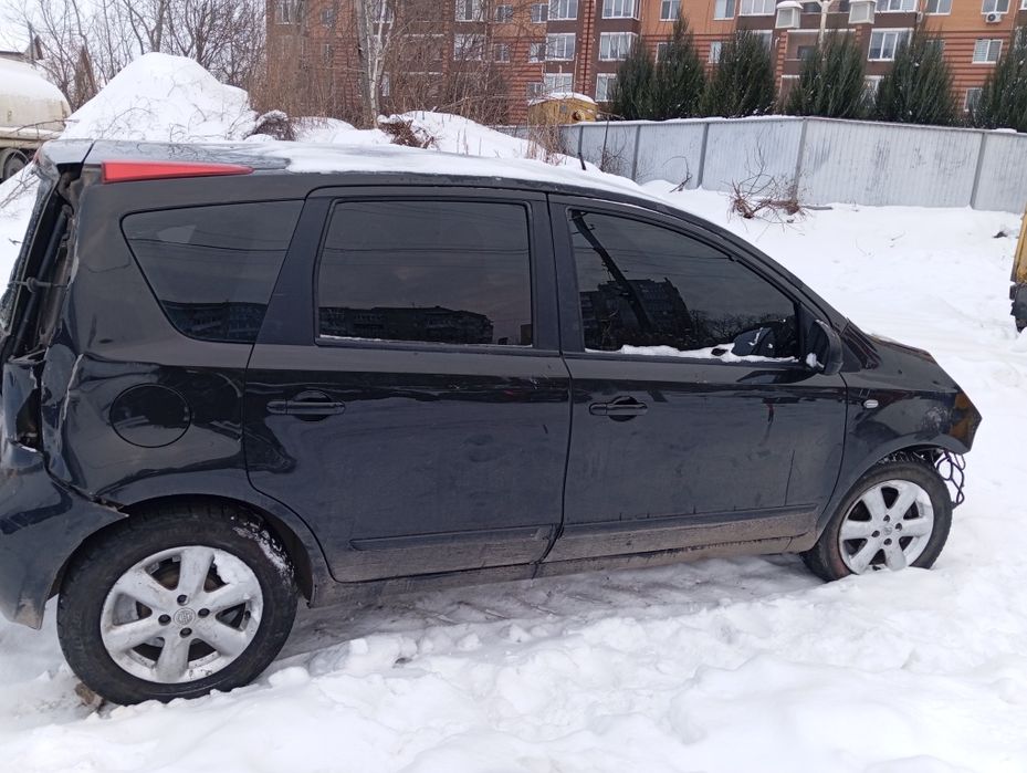 Кузов с документами Nissan Note 2006г 1.6 бензин с переоформлением