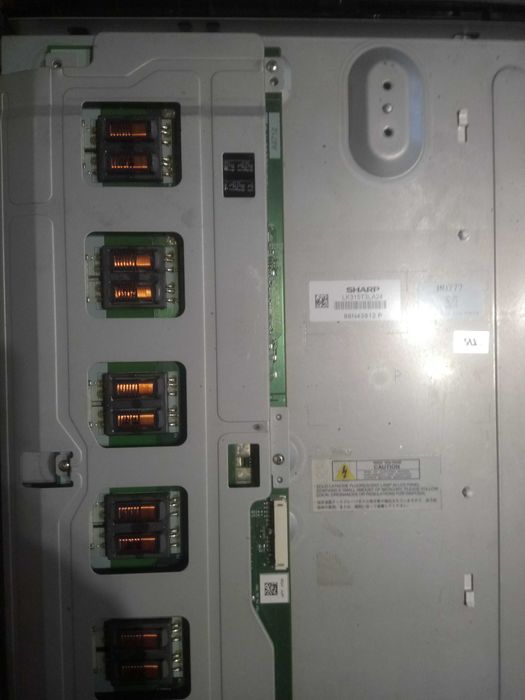 матрица  SHARP 32"