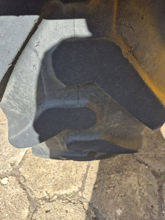 Opony michelin 400/80-24