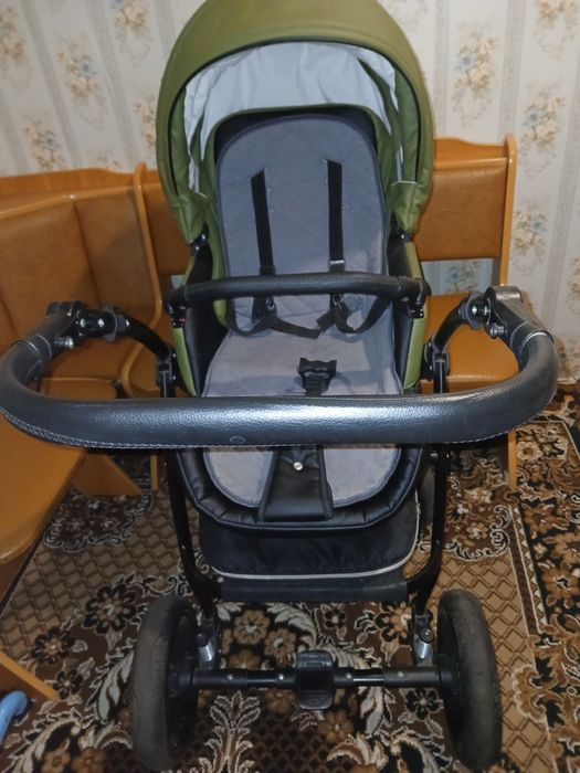 Продам каляску 2 в 1