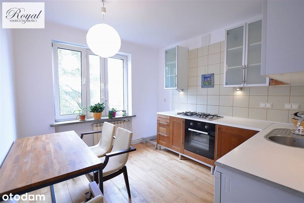 Przestronne 2 Pokoje Niedaleko Centrum !