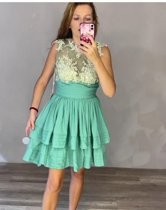 Продам оригинальное выпускное, коктейльное платье.