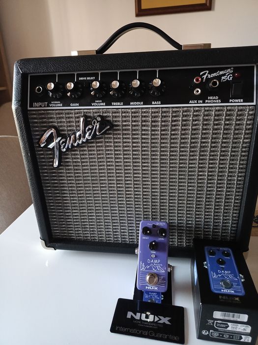 Amplificador Fender + pedal reverb