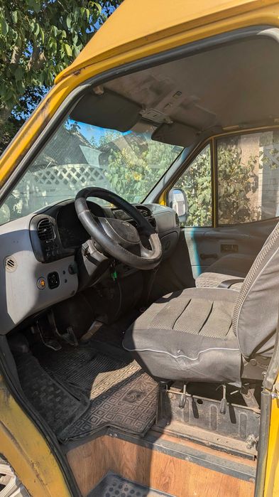Автомобіль Ford Transit