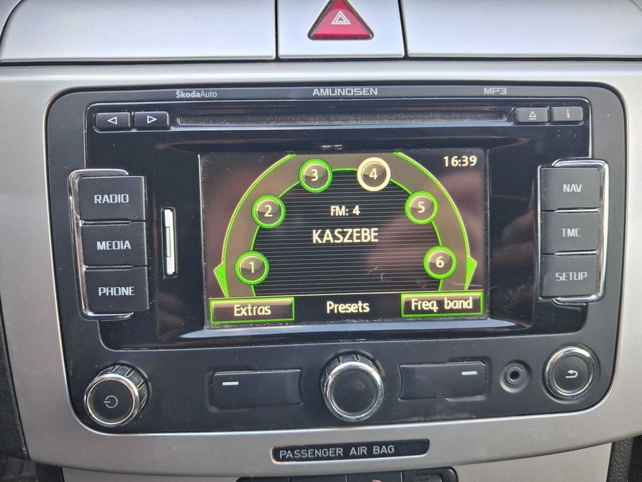 Radio Rns 310 vw SKODA SEAT komplet z KODEM