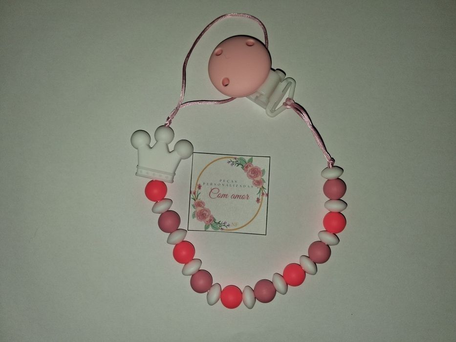 Prende-chuchas personalizados