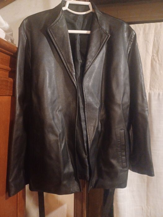 Casaco de senhora em couro