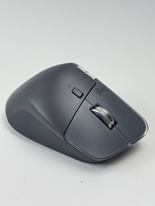 Бездротова оптична миша Logitech MX Master 4 Black - Bluetooth / USB-приймач, додаткове бічне коліщатко прокручування, підключення до 3 пристроїв