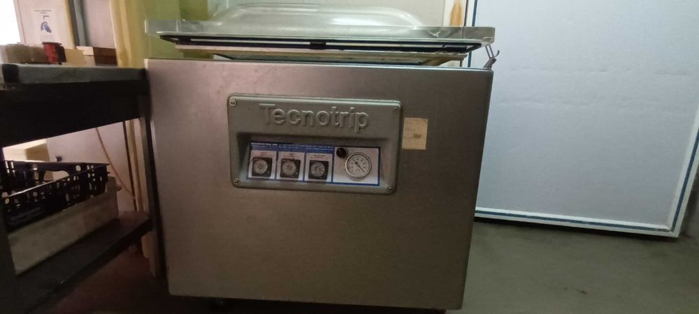 Máquinas e equipamento Salcisharia