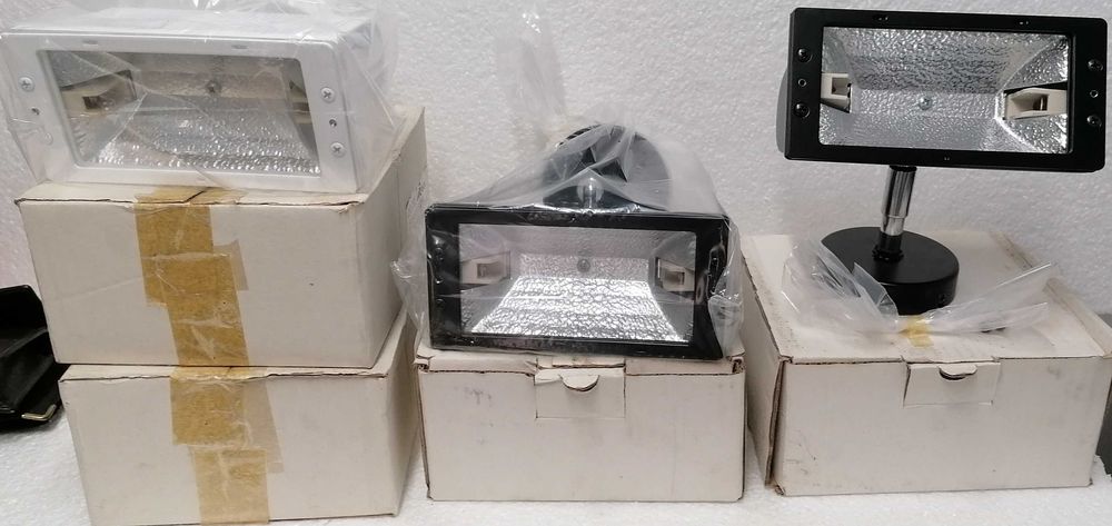 Projetores de iluminação exteriores, cada 5€