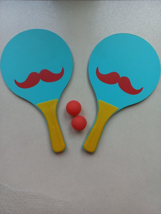 Drewniane paletki z piłeczkami Flying