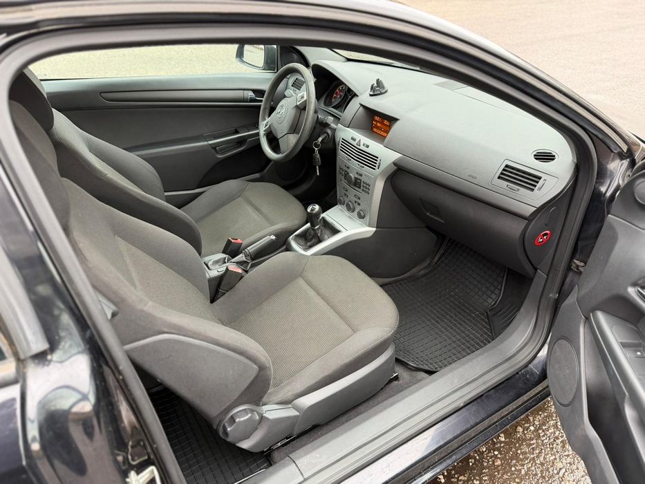 Opel Astra H Gtc 1.4 tylko 130000 km