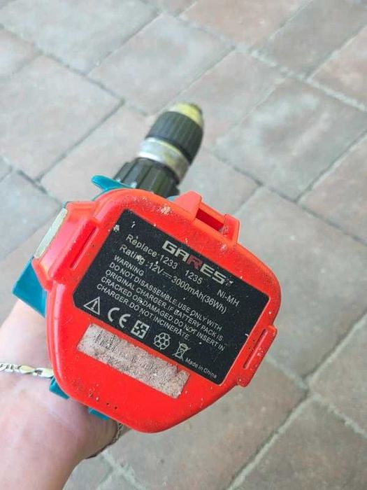 Wkrętarka Makita 6316D 12V + ładowarka DC1411