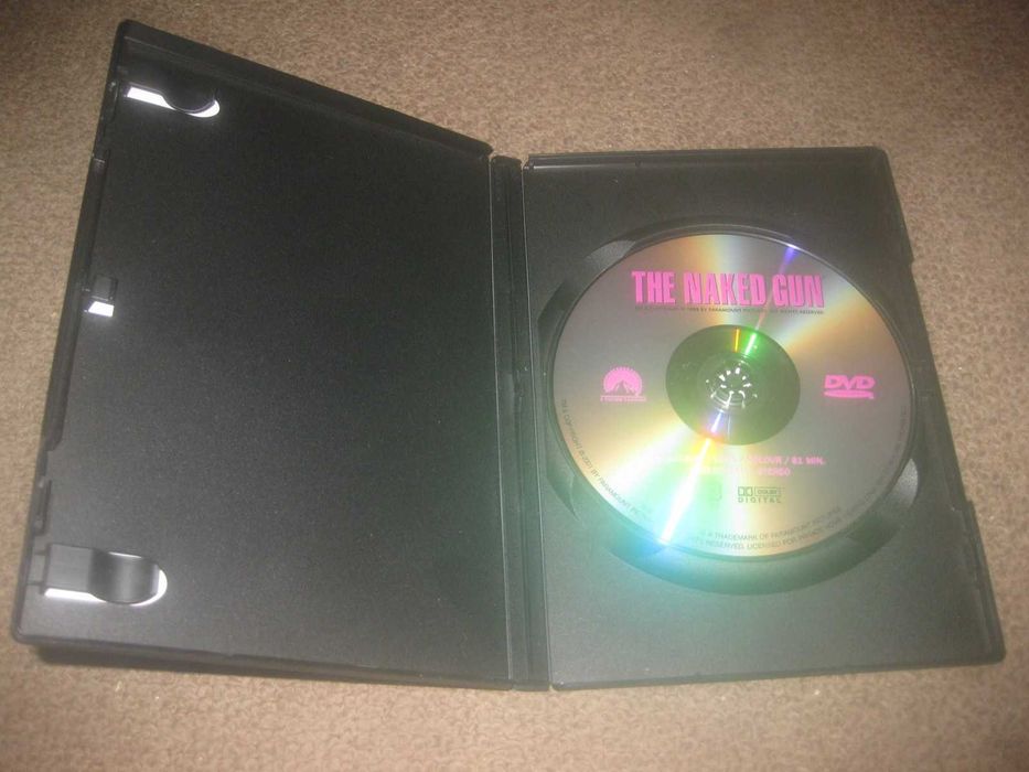 DVD "Aonde É que Pára a Polícia?" com Leslie Nielsen