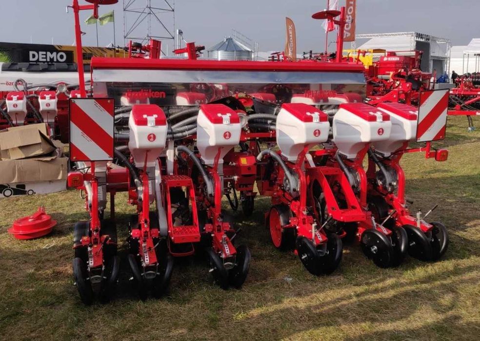 Siewnik do kukurydzy OZDOKEN VPYT-DG306