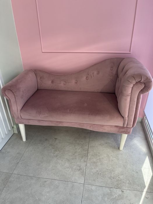 Кушетка в гарному стані