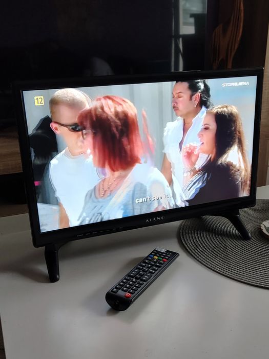 Telewizor Kiano 19cali wbudowany dekoder DVB T2 DVB T3 plus pilot
