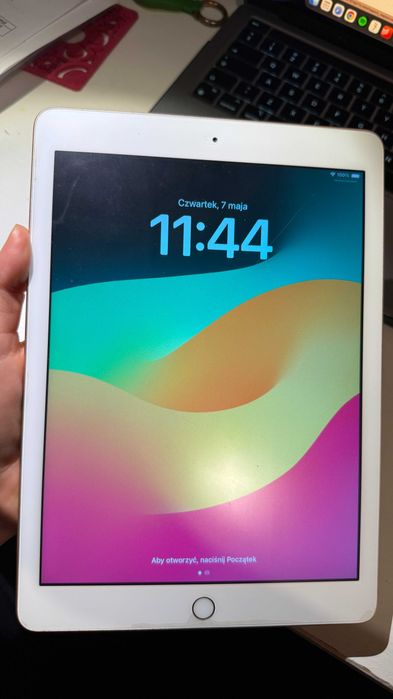 iPad (6. generacji) 128GB gold, stan bardzo dobry