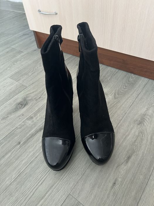 Продам осіні ботіночки!