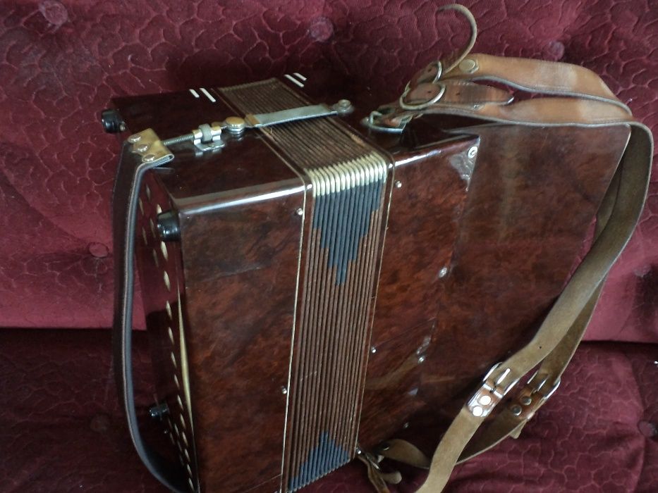 Akordeon Paolo Soprani 80 basów