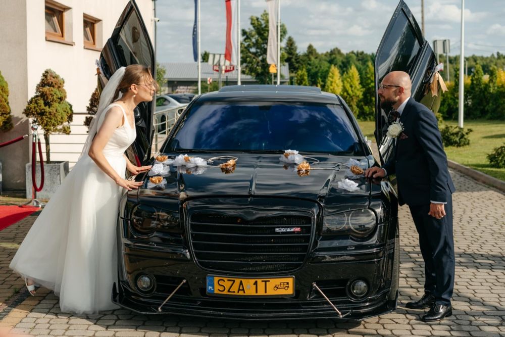 DODGE RAM Chrysler 300C Srt8 Radiowóz Chevrolet Caprice Wynajem Ślub T