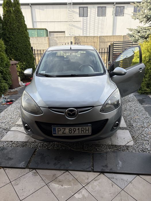Mazda 2 2011 rok