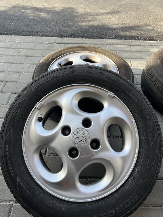 Jantes Originais Peugeot 14” + Pneus + Parafusos