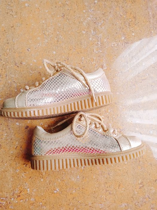 Туфлі кросівки черевики для дівчинки