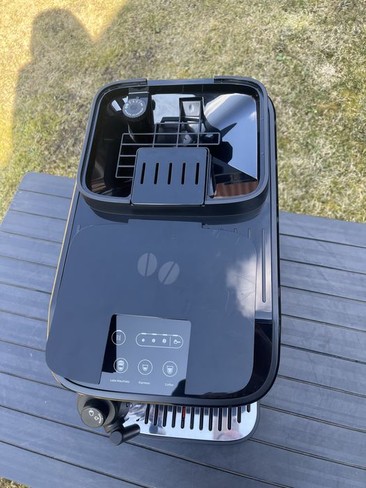 Автоматична кавомашина Delonghi Magnifica EVO 2025 рік 2 місяць