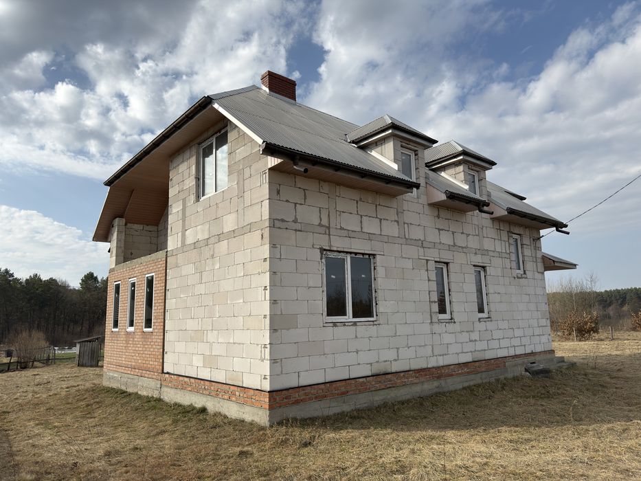 Продається будинок у с. Стадники (Львівська обл.).