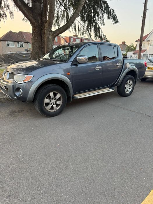 Авто для ЗСУ Mitsubishi L200