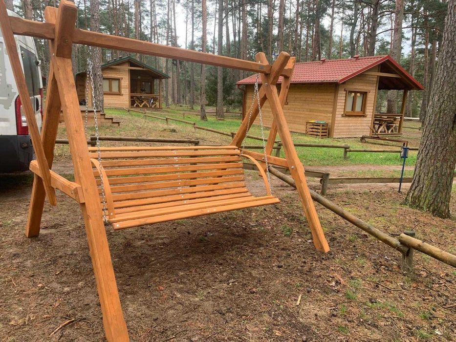 Huśtawka ogrodowa z siedziskiem, solidna z belek, montaż, dostawa