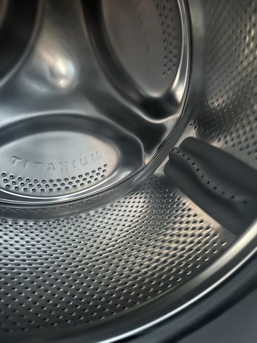 Sprzedam pralke pod zabudowe