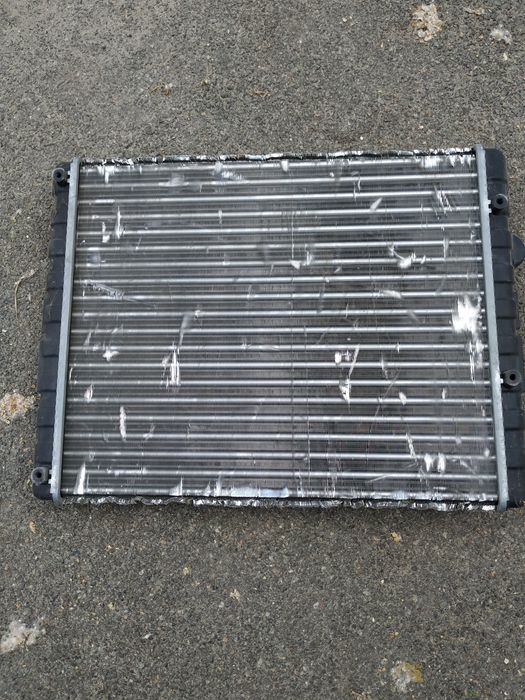Радиатор охлаждения двигателя 6N0121253K VAG