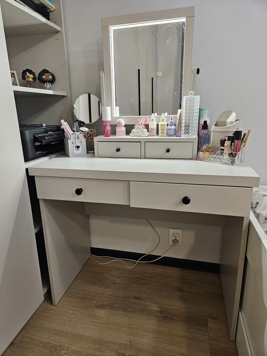 Toaletka kolor kaszmir  nowa