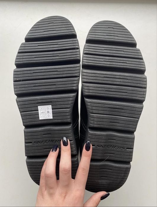 черевик Skechers