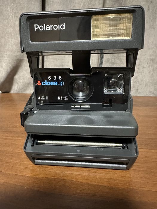 Polaroid Close Up 636,камера миттевого друку.