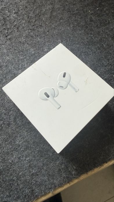 Sluchawki Airpods Pro With biale A2983