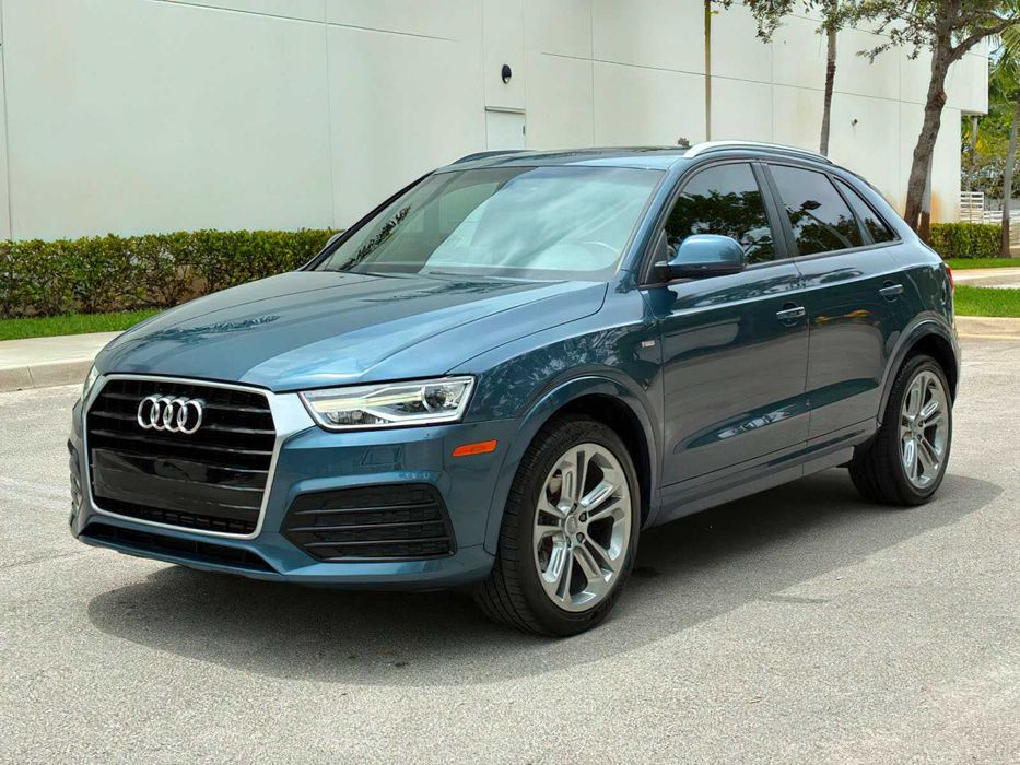 Audi Q3 Premium      2018